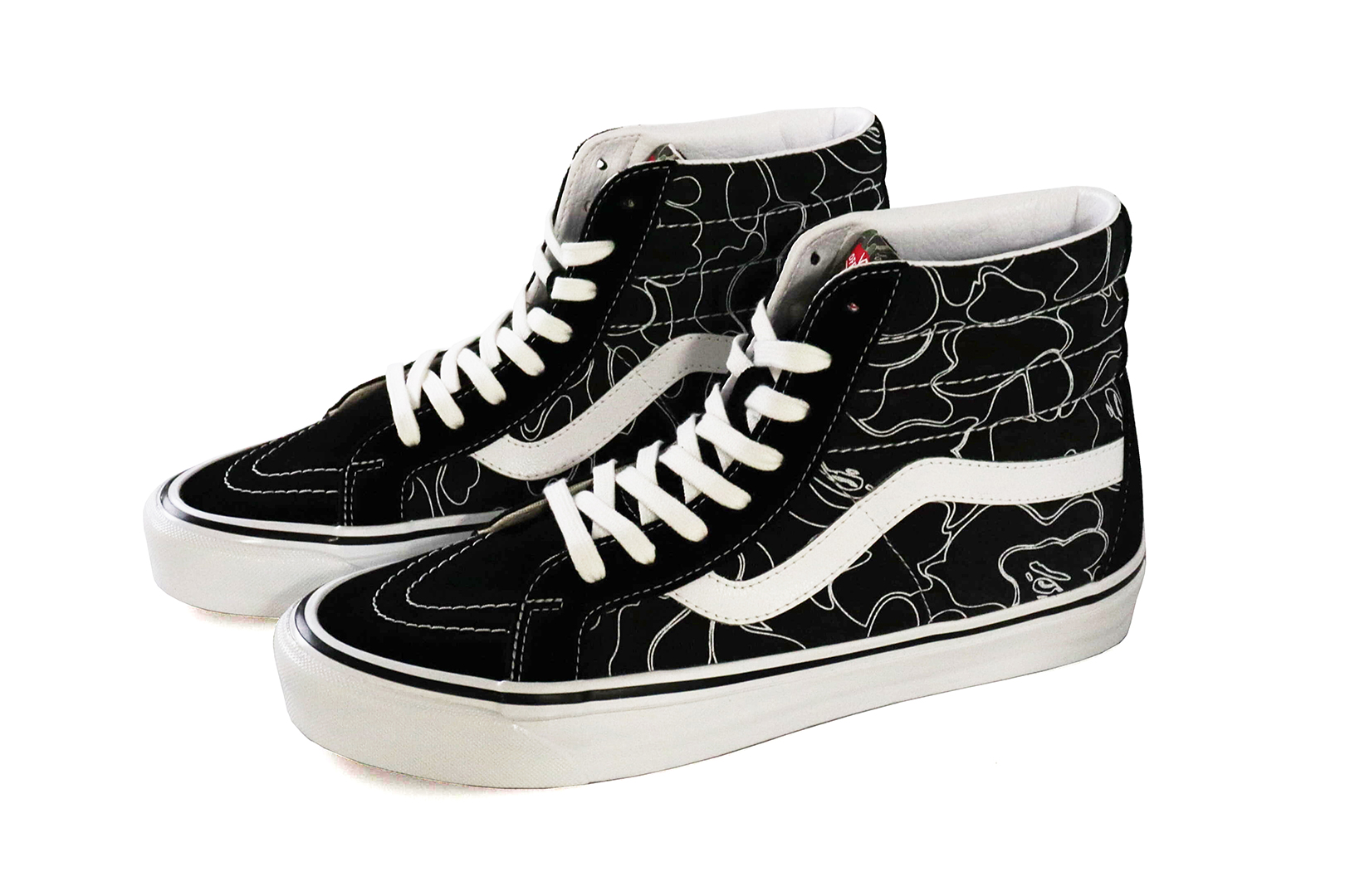 A BATHING APE® と VANS のコラボコレクションが発売。アパレルと