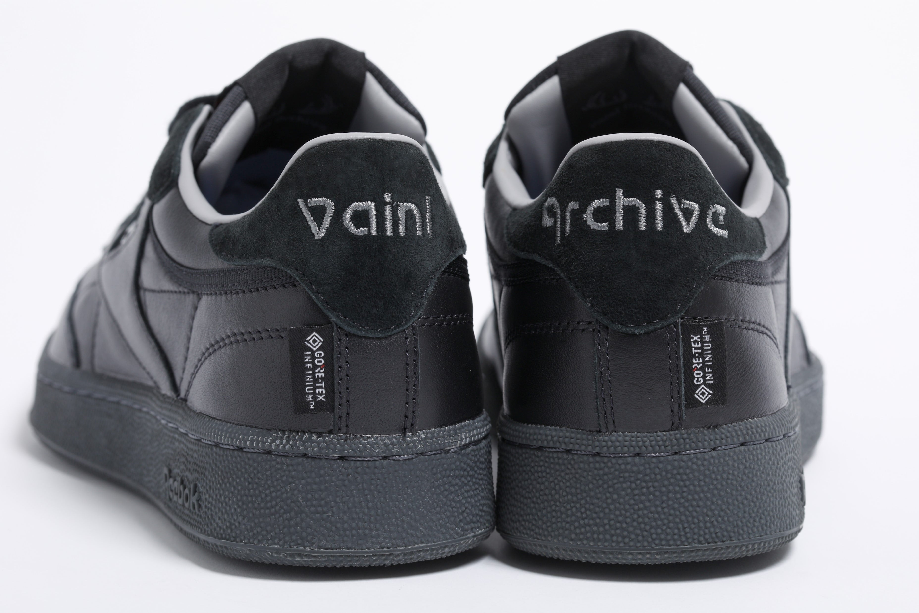 ReebokとVAINL ARCHIVEが約4年ぶりのコラボレーション。話題モデルから