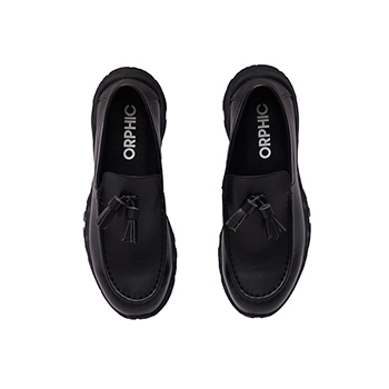 ORPHIC より、カジュアルな見た目とスニーカーの快適な履き心地を実現