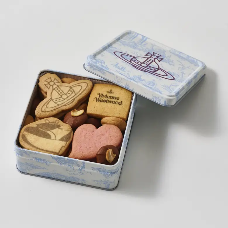 Vivienne Westwood × pâtisserie Sadaharu AOKI parisより、2024