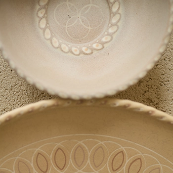 フランスの陶芸家Elise Gettlife （エリス・ゲトリフ）の日本で初めて