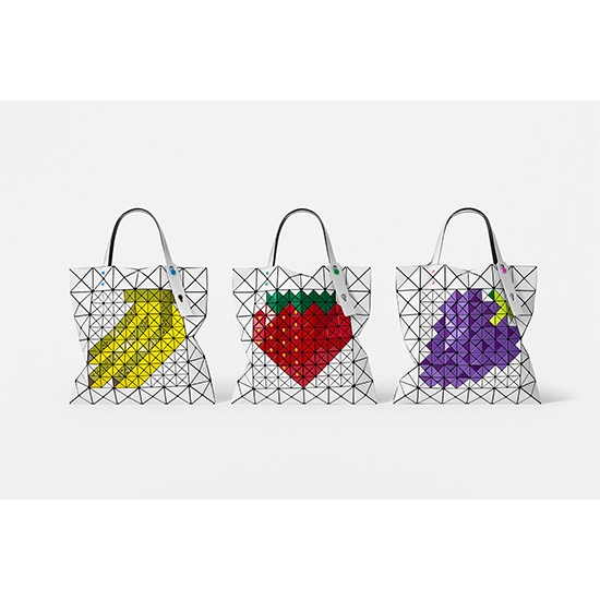 BAO BAO ISSEY MIYAKE フルーツ　ストロベリー　バッグ BAO BAO ISSEY MIYAKE フルーツ ストロベリー バッグ - メルカリ