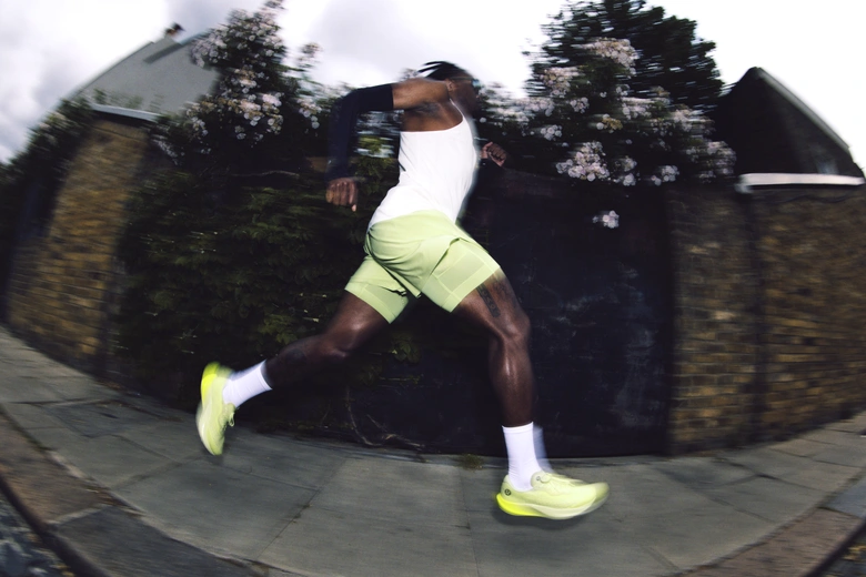 lululemon「Running Gives」キャンペーンを開始、Fast and Free