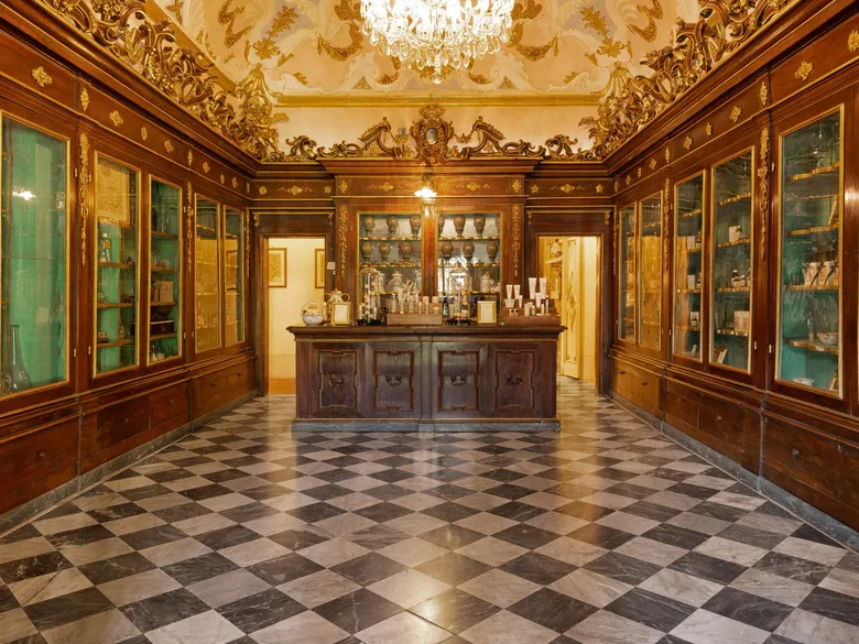 サンタ・マリア・ノヴェッラ、国内最大規模となる新店舗を9/12