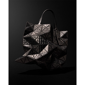 BAO BAO ISSEY MIYAKEが、2025‐26年秋冬の10月新作を発売 │ QUI