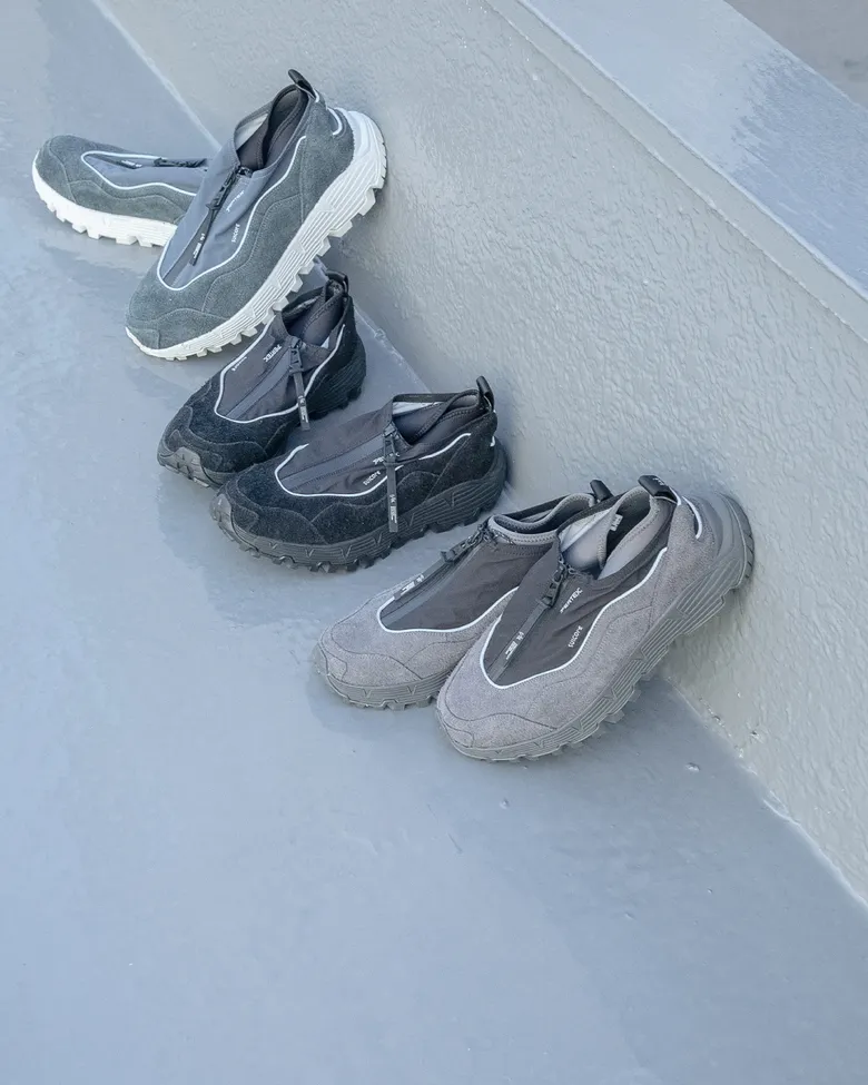 新品未使用 Suicoke event ファブリック プルオーバー コート M F/CE. × SUICOKE 初コラボ、都市と自然を横断する高機能シューズ