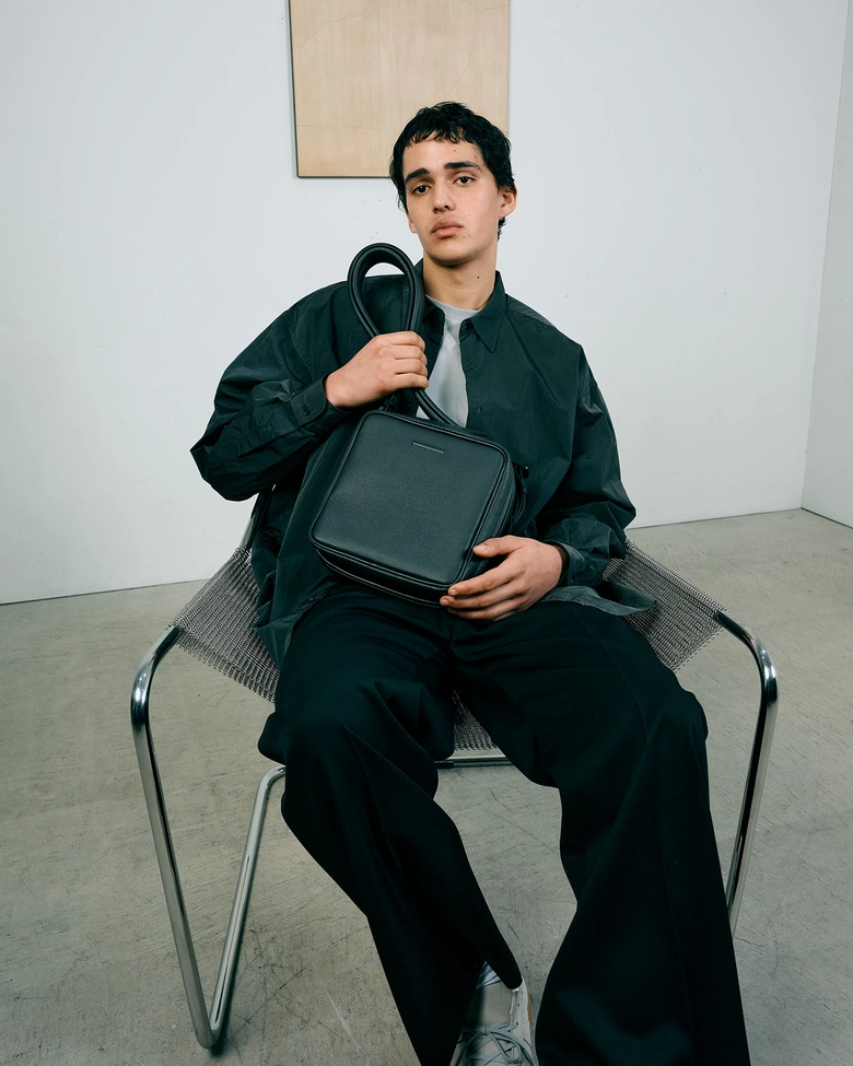 objcts.io、人気カメラバッグに新作ショルダータイプ登場、10/22（水