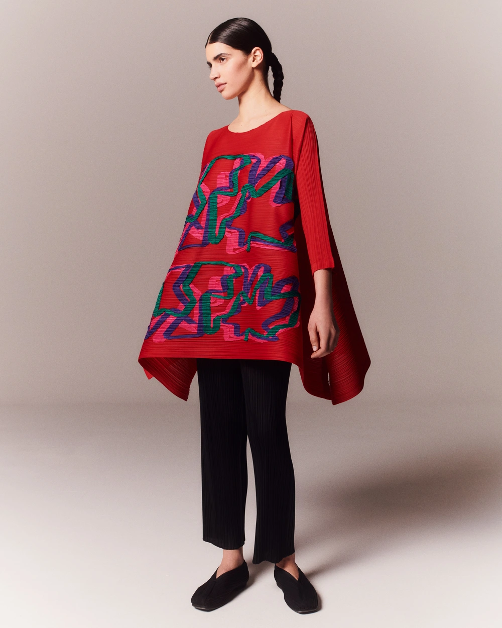 PLEATS PLEASE ISSEY MIYAKEが11月新アイテム発売、シーズンテーマは