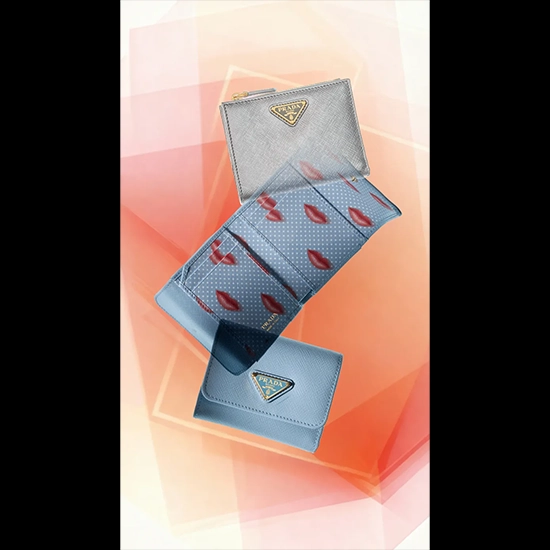 PRADAが日本限定と先行発売を含む新作アクセサリーを発表、復刻リップ