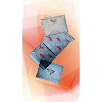PRADAが日本限定と先行発売を含む新作アクセサリーを発表、復刻リップ