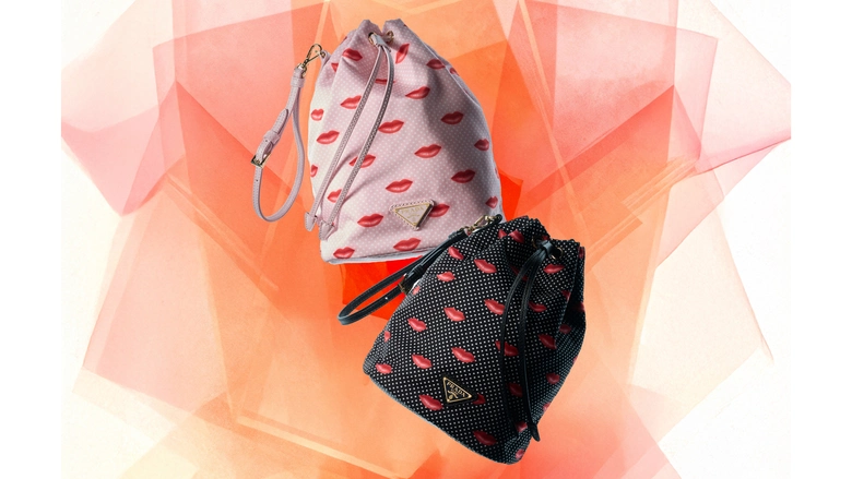 PRADAが日本限定と先行発売を含む新作アクセサリーを発表、復刻リップ