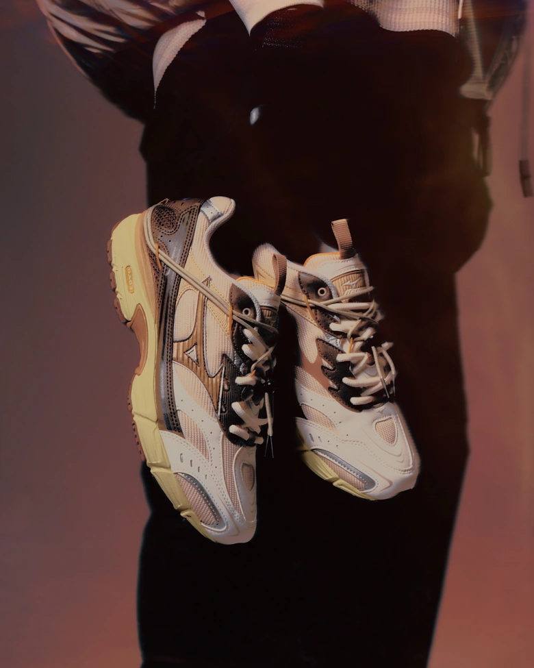 MIZUNOとAFEWのコラボスニーカー「MXR AFEW」が登場、12/20（土）発売