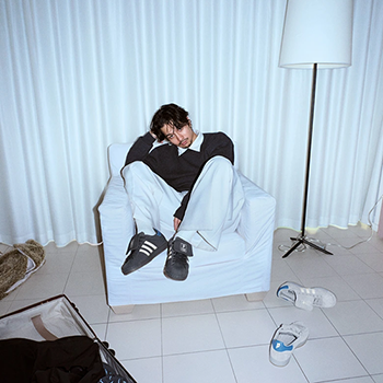 常田大希が主宰するPOINTLESS JOURNEYとadidas Originals、atmosによる