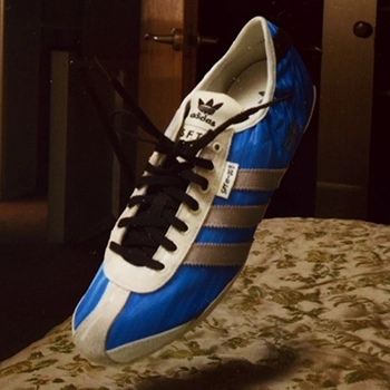 adidas OriginalsとSong for the Muteのコラボ第7弾「ADI007