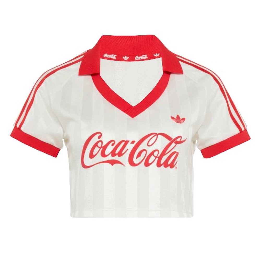 adidas OriginalsとCoca-Cola®がFIFAワールドカップ 26を祝したコラボ