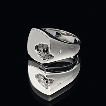 Tom Woodの新作「Mined Ring Black Spinel」がDover Street Market
